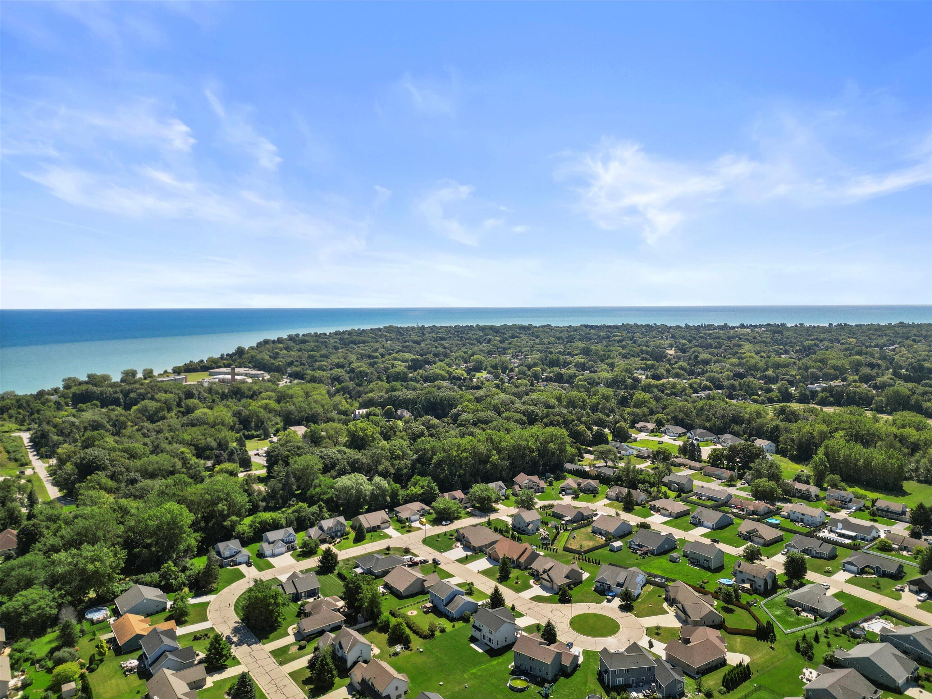 Caledonia, Wisconsin, 53402, United States, 3 Bedrooms Bedrooms, ,3 BathroomsBathrooms,Residential,For Sale,1987324