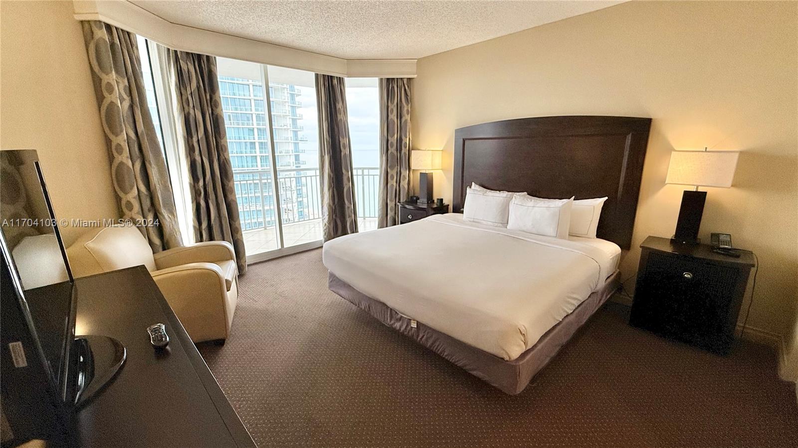 Sunny Isles Beach, Florida, 33160, United States, 1 Bedroom Bedrooms, ,1 BathroomBathrooms,Residential,For Sale,1761868