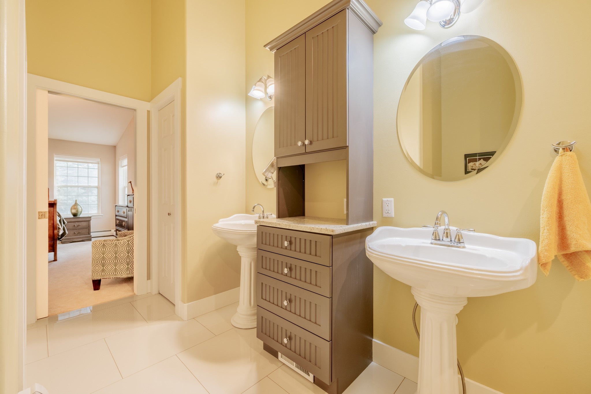 Helena, Montana, 59601, United States, 5 Bedrooms Bedrooms, ,3 BathroomsBathrooms,Residential,For Sale,1885128