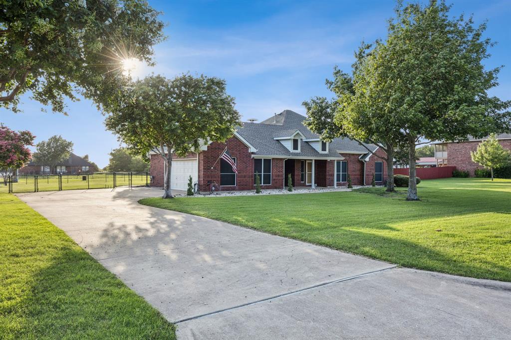 Lavon, Texas, 75166, United States, 4 Bedrooms Bedrooms, ,2 BathroomsBathrooms,Residential,For Sale,1865641