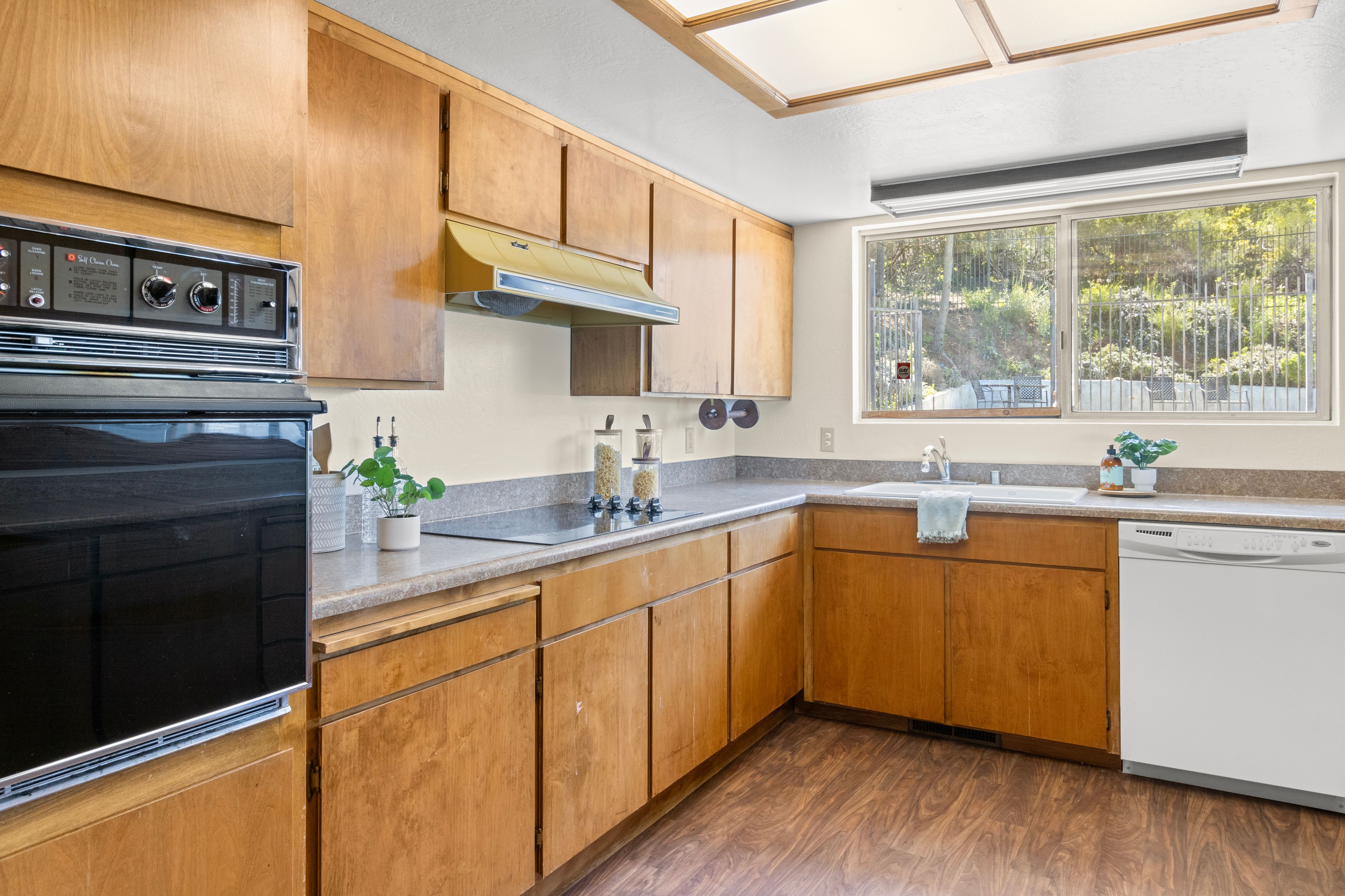  4805 Hawaina Way - 物件實景