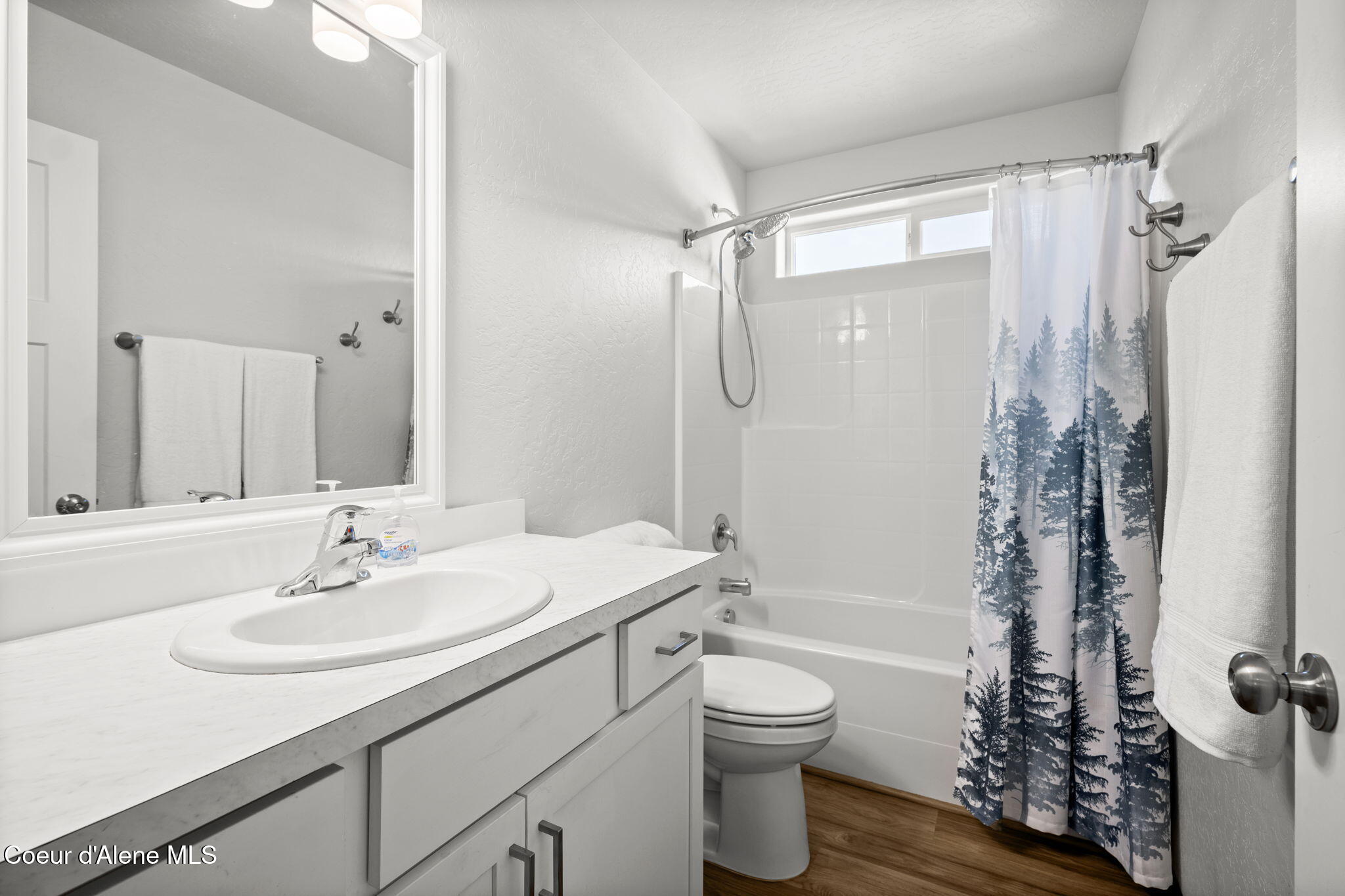 Rathdrum, Idaho, 83858, United States, 4 Bedrooms Bedrooms, ,2 BathroomsBathrooms,Residential,For Sale,1996490