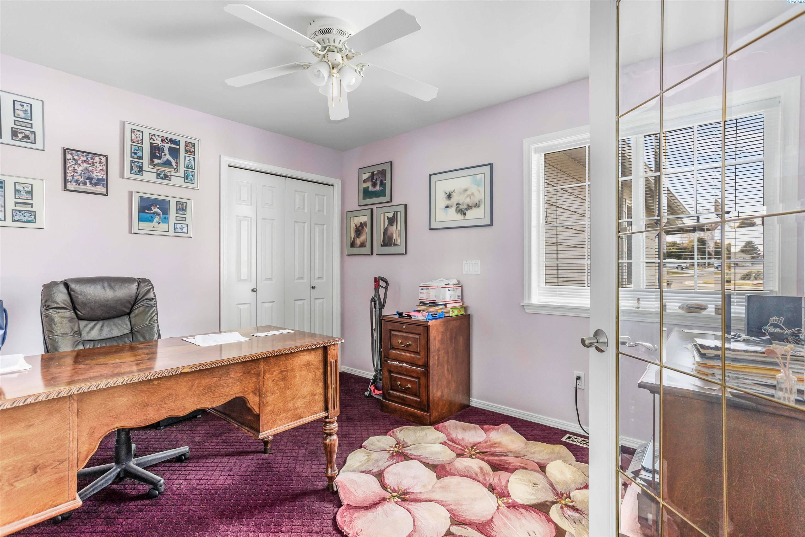 Kennewick, Washington, 99337, United States, 3 Bedrooms Bedrooms, ,2 BathroomsBathrooms,Residential,For Sale,1984046