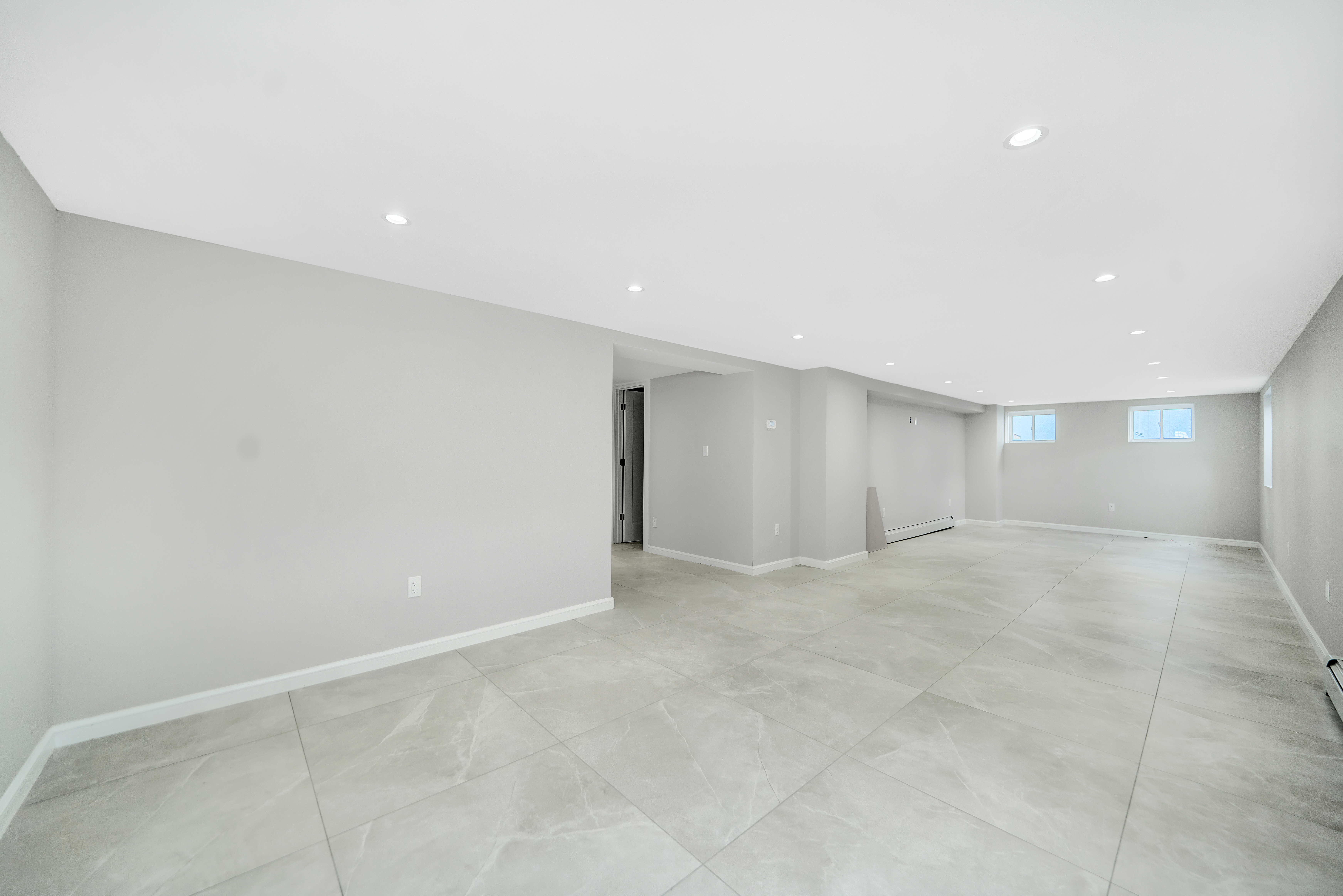  748 Carman Avenue, Westbury, NY, 11590 - 物件實景