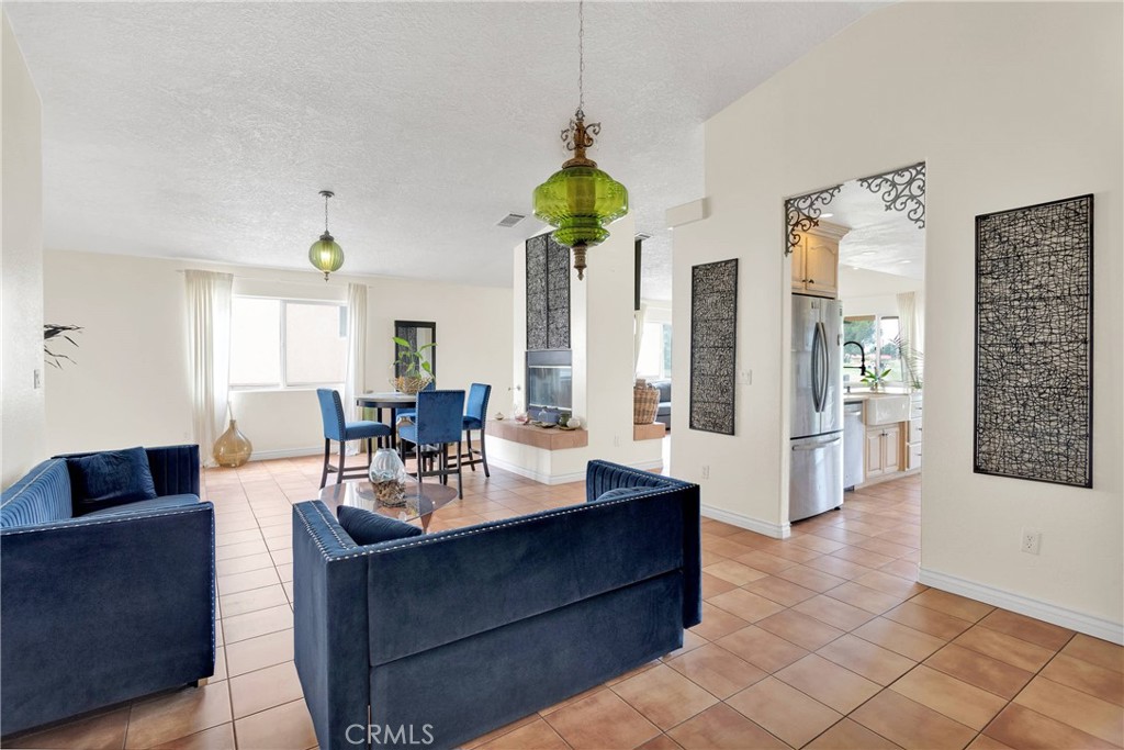 Victorville, California, 92395, United States, 4 Bedrooms Bedrooms, ,2 BathroomsBathrooms,Residential,For Sale,1927294