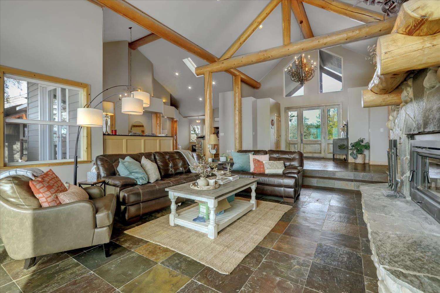 Grass Valley, California, 95949, United States, 3 Bedrooms Bedrooms, ,3 BathroomsBathrooms,Residential,For Sale,1992589