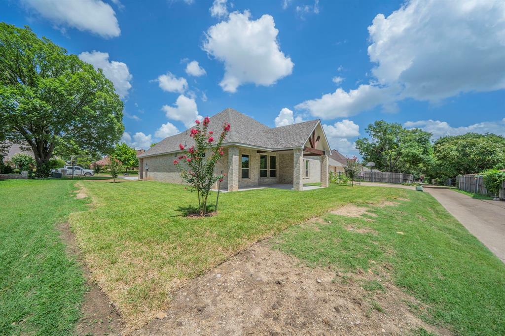 Duncanville, Texas, 75137, United States, 4 Bedrooms Bedrooms, ,3 BathroomsBathrooms,Residential,For Sale,2011354