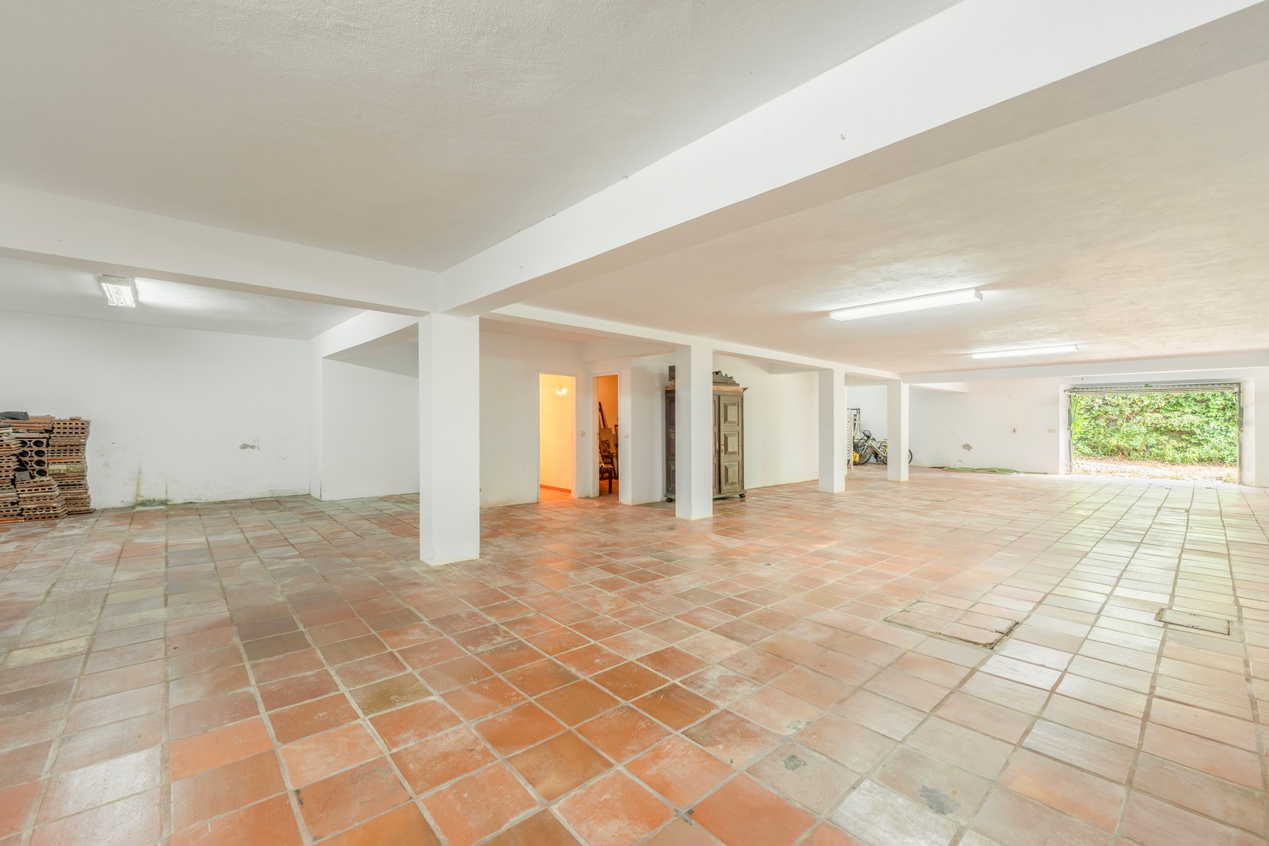  Detached house, 8 bedrooms, for Sale - 物件實景
