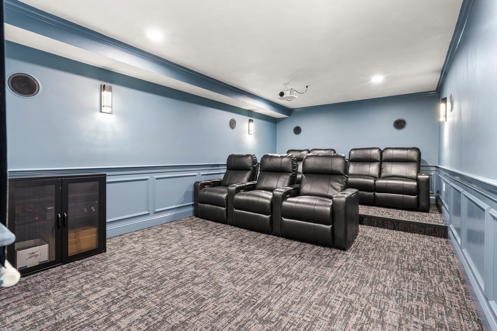 Lexington, Massachusetts, 02420, United States, 5 Bedrooms Bedrooms, ,8 BathroomsBathrooms,Residential,For Sale,1932093