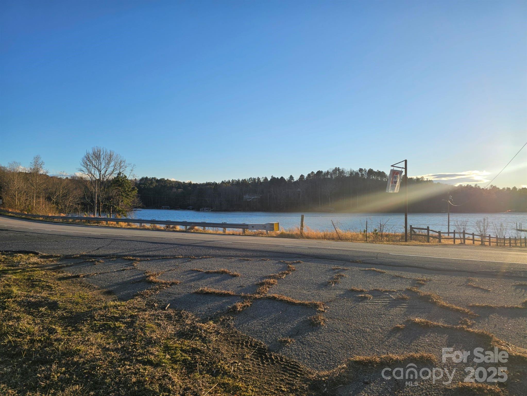 Connelly Springs, North Carolina, 28612, United States, 3 Bedrooms Bedrooms, ,3 BathroomsBathrooms,Residential,For Sale,1982824
