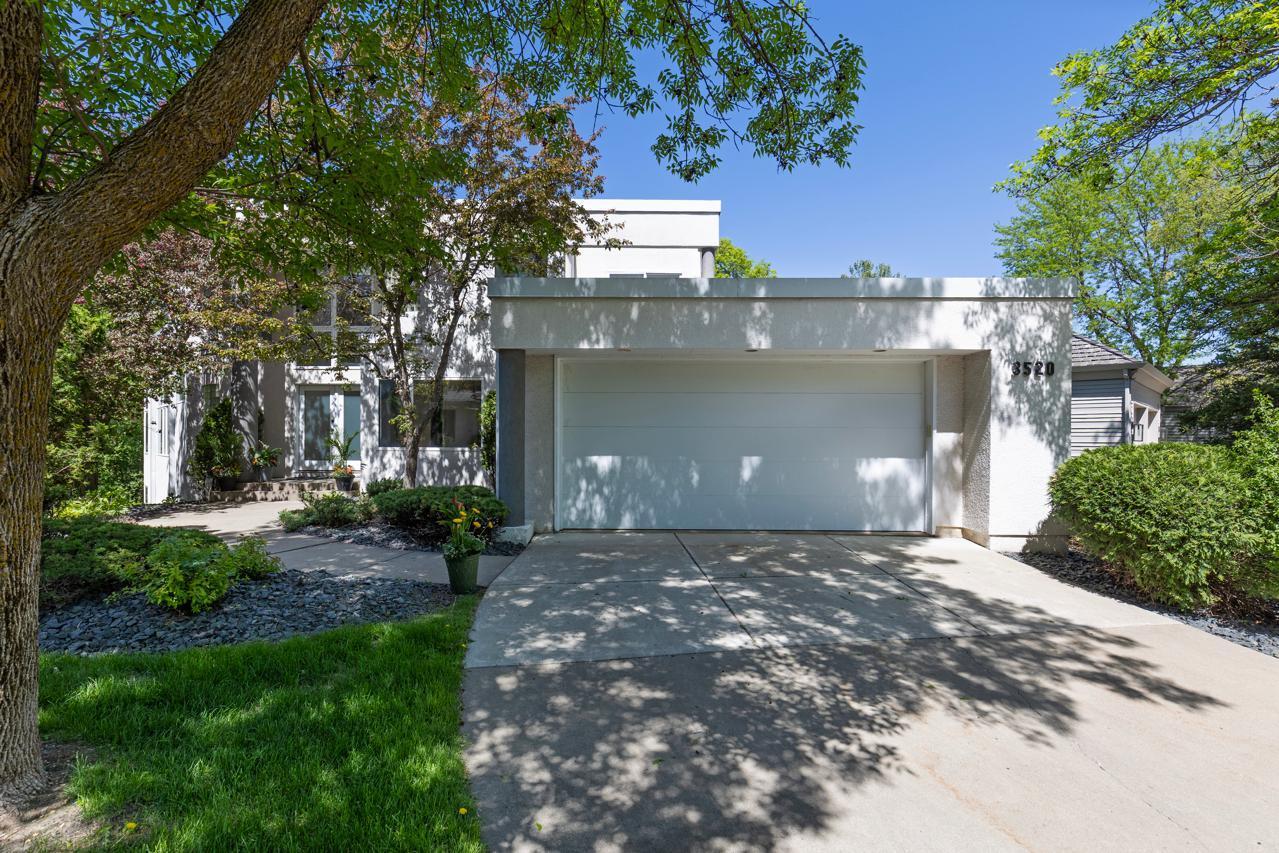 Minnetonka, Minnesota, 55305, United States, 3 Bedrooms Bedrooms, ,2 BathroomsBathrooms,Residential,For Sale,1903337