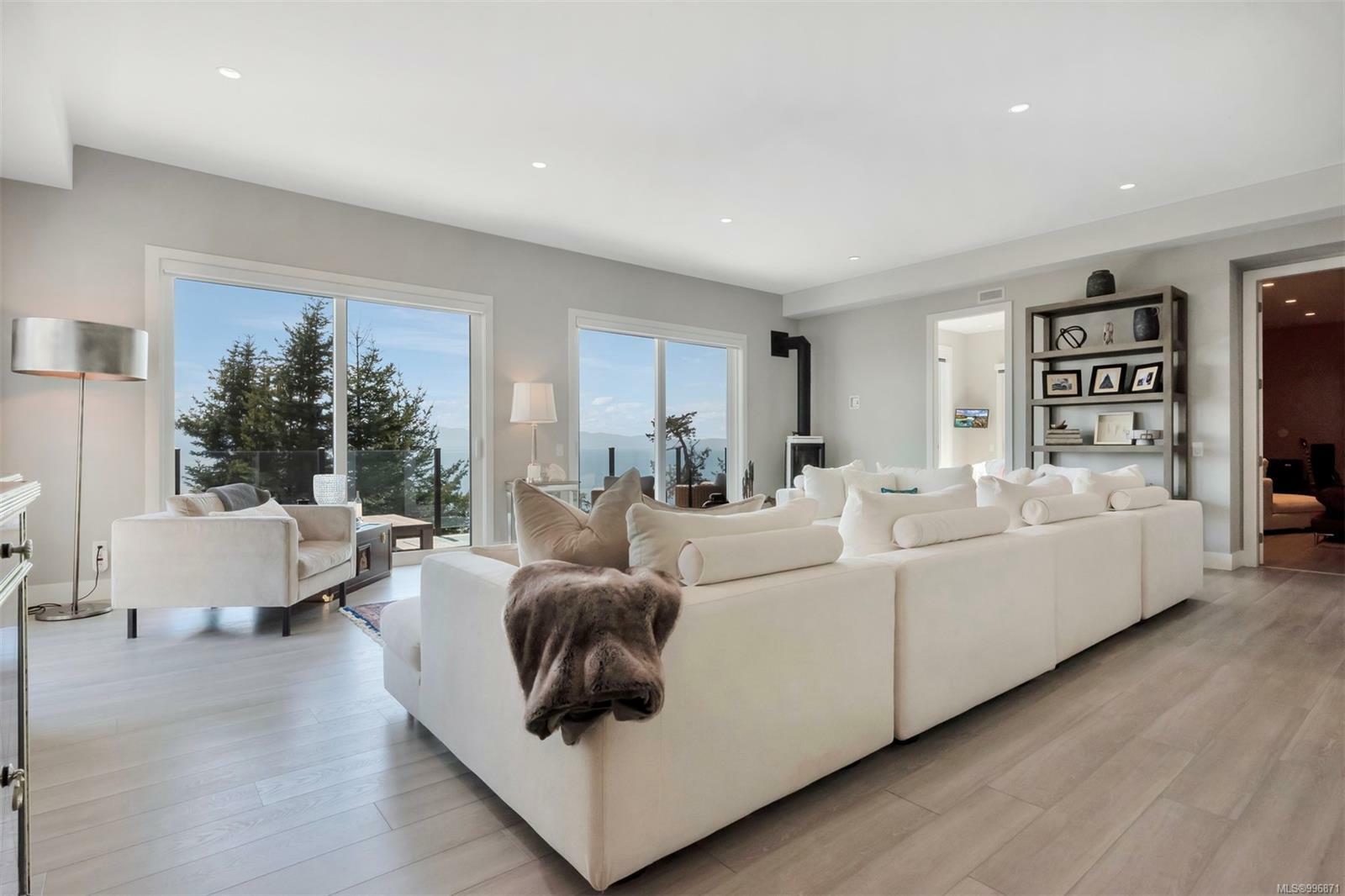 SOOKE, British Columbia, V9Z 1L8, CA, 5 Bedrooms Bedrooms, ,Residential,For Sale,1876018