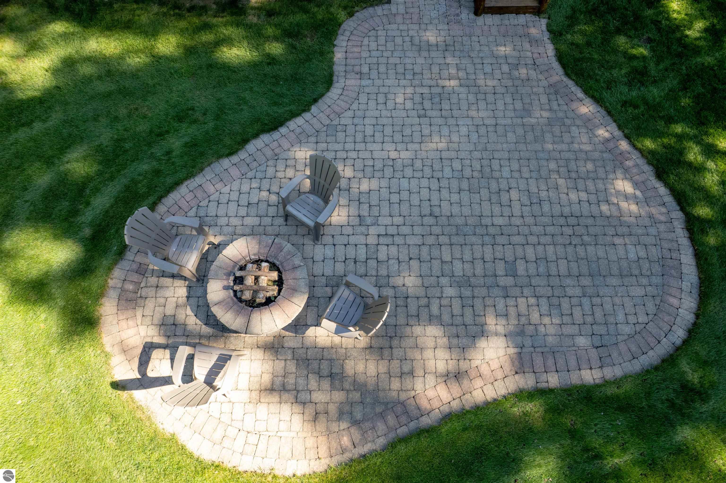 Traverse City, Michigan, 49685, United States, 5 Bedrooms Bedrooms, ,2 BathroomsBathrooms,Residential,For Sale,1960952