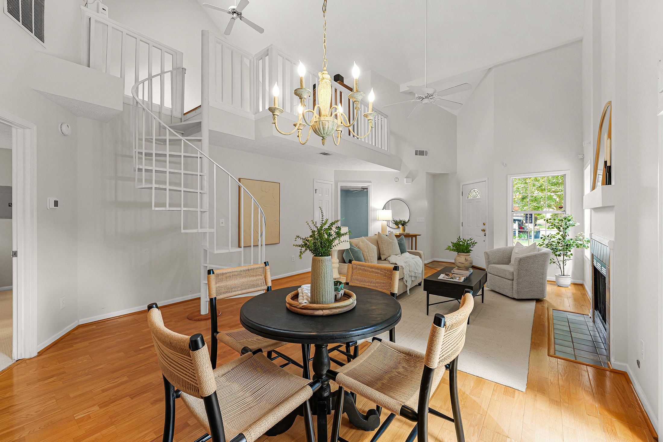  Effortless Living in Charming Alpharetta Home - 物件實景