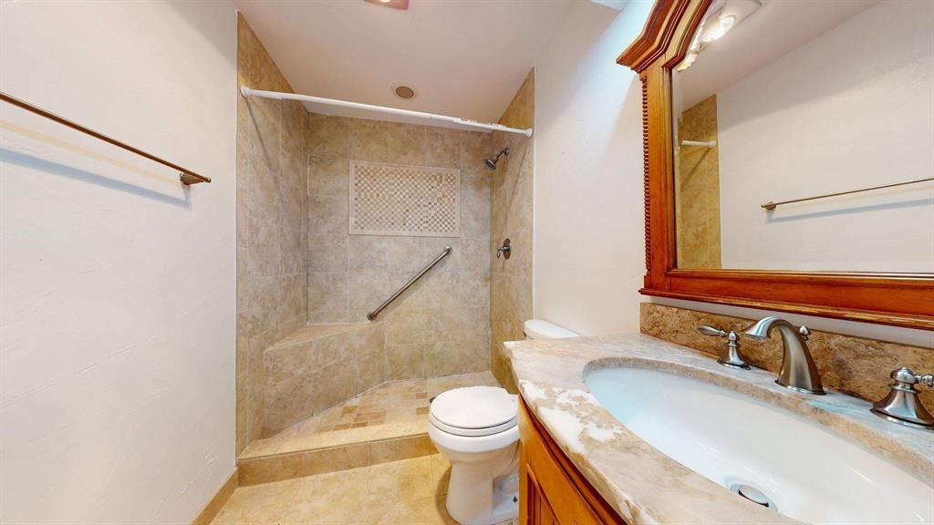 Forney, Texas, 75126, United States, 6 Bedrooms Bedrooms, ,6 BathroomsBathrooms,Residential,For Sale,1991936