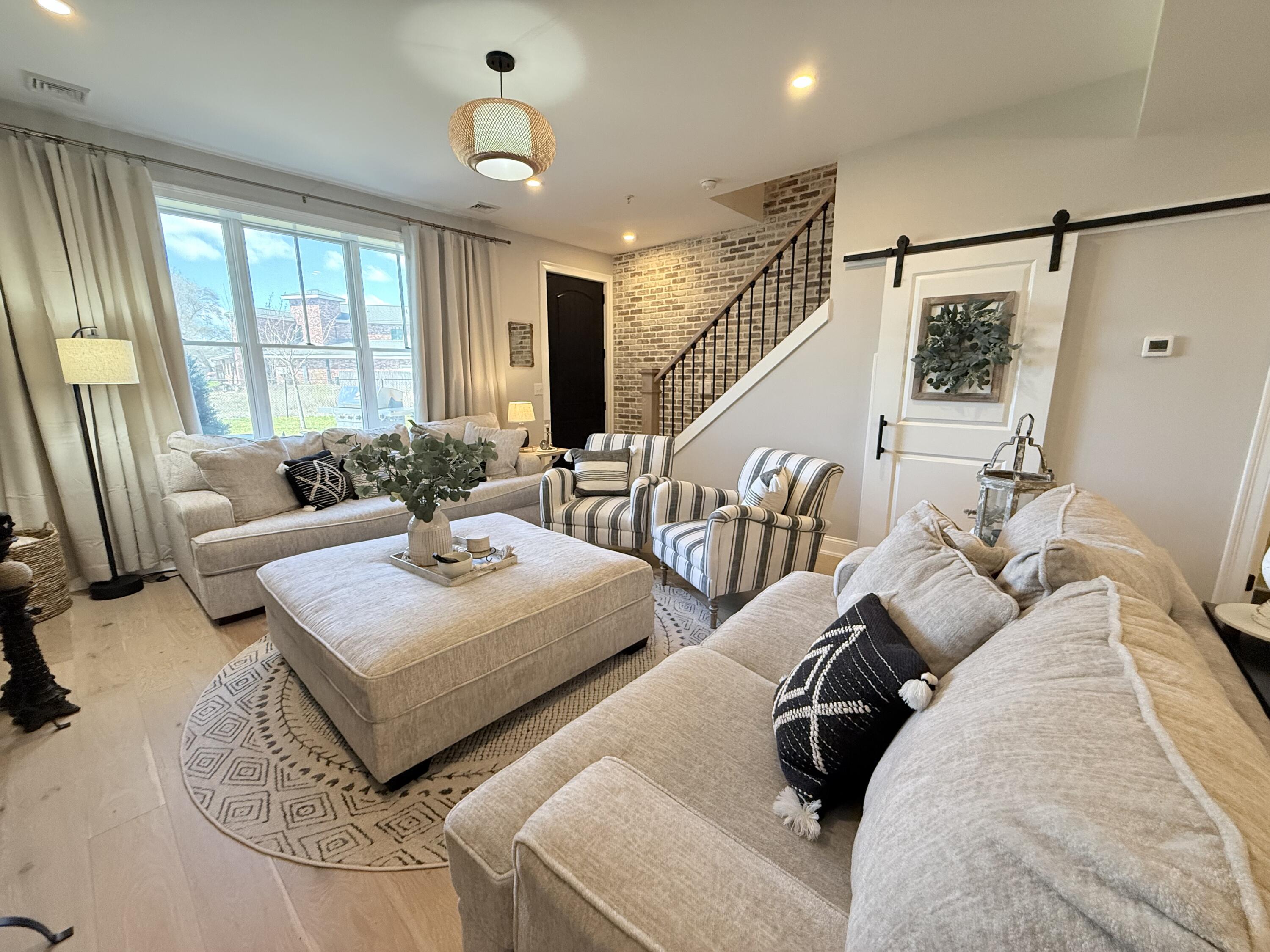 Plattsburgh, New York, 12901, United States, 2 Bedrooms Bedrooms, ,4 BathroomsBathrooms,Residential,For Sale,2048492