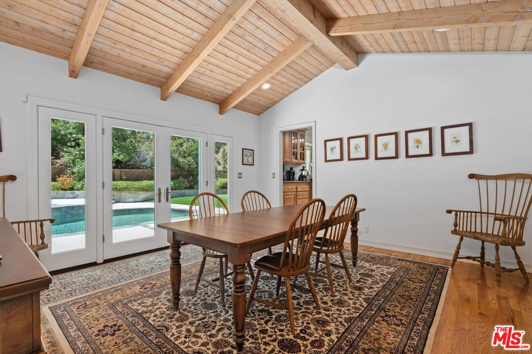 Calabasas, California, 91302, United States, 4 Bedrooms Bedrooms, ,3 BathroomsBathrooms,Residential,For Sale,1998340