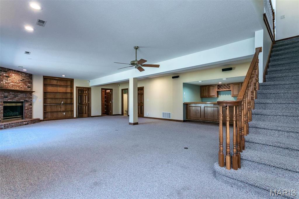 Glen Carbon, Illinois, 62034, United States, 3 Bedrooms Bedrooms, ,4 BathroomsBathrooms,Residential,For Sale,1840876