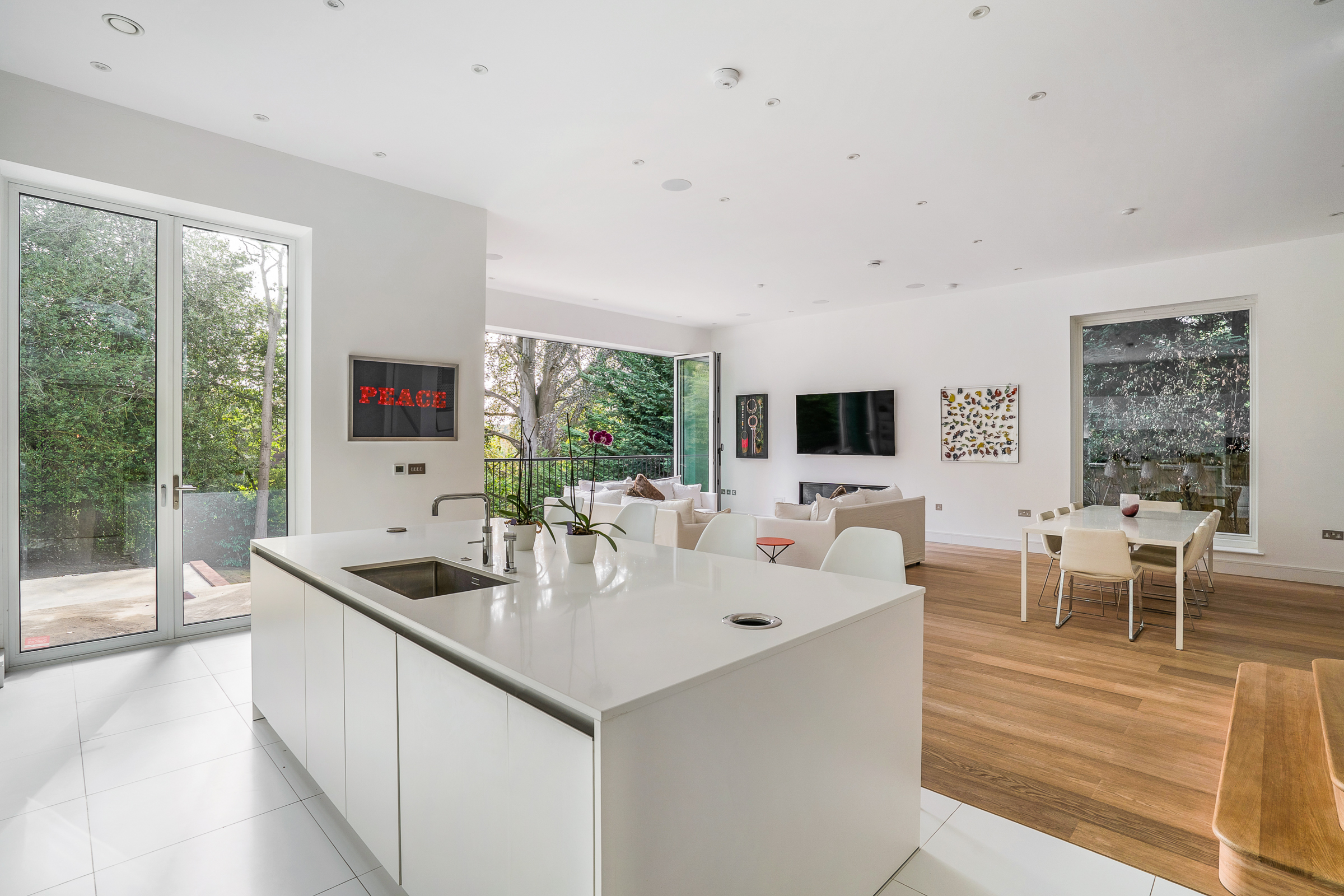  Five Bedroom Family Home with Gated Driveway, moments from Ascot High Street - 物件實景