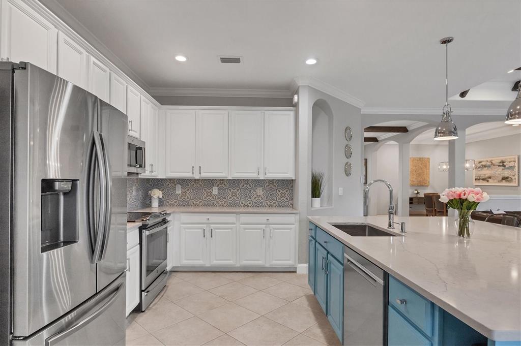 Venice, Florida, 34293, United States, 4 Bedrooms Bedrooms, ,2 BathroomsBathrooms,Residential,For Sale,1977981