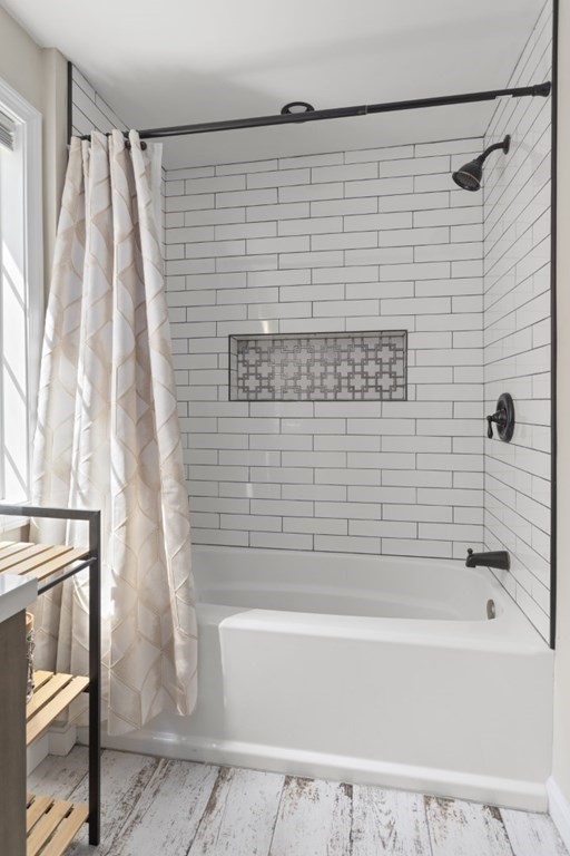 Saugus, Massachusetts, 01906, United States, 3 Bedrooms Bedrooms, ,3 BathroomsBathrooms,Residential,For Sale,1931049