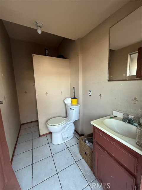 Los Angeles, California, 90023, United States, 2 Bedrooms Bedrooms, ,1 BathroomBathrooms,Residential,For Sale,1931664