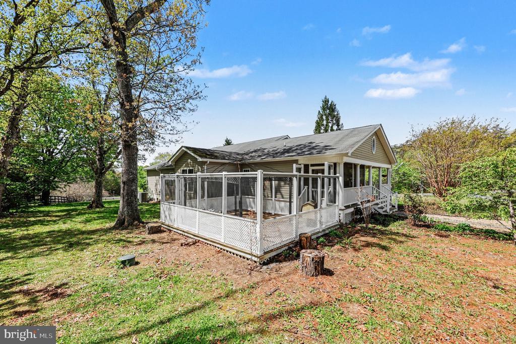 Winchester, Virginia, 22602, United States, 4 Bedrooms Bedrooms, ,3 BathroomsBathrooms,Residential,For Sale,2040713