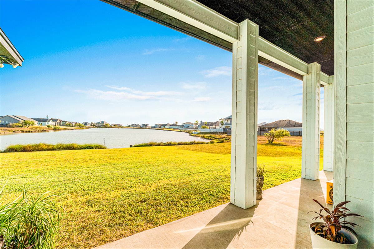 Rockport, Texas, 78382, United States, 5 Bedrooms Bedrooms, ,4 BathroomsBathrooms,Residential,For Sale,1906420