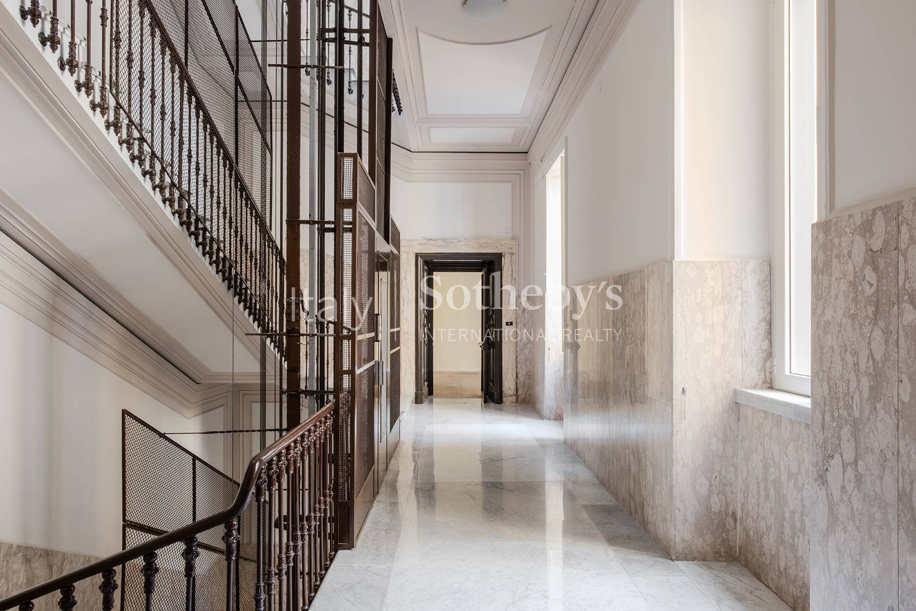  Spacious prestigious apartment on Via Santa Brigida - 物件實景