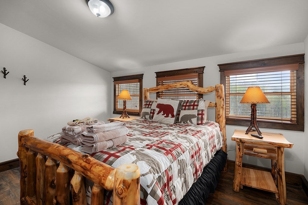 Blue Ridge, Georgia, 30513, United States, 4 Bedrooms Bedrooms, ,3 BathroomsBathrooms,Residential,For Sale,1762405