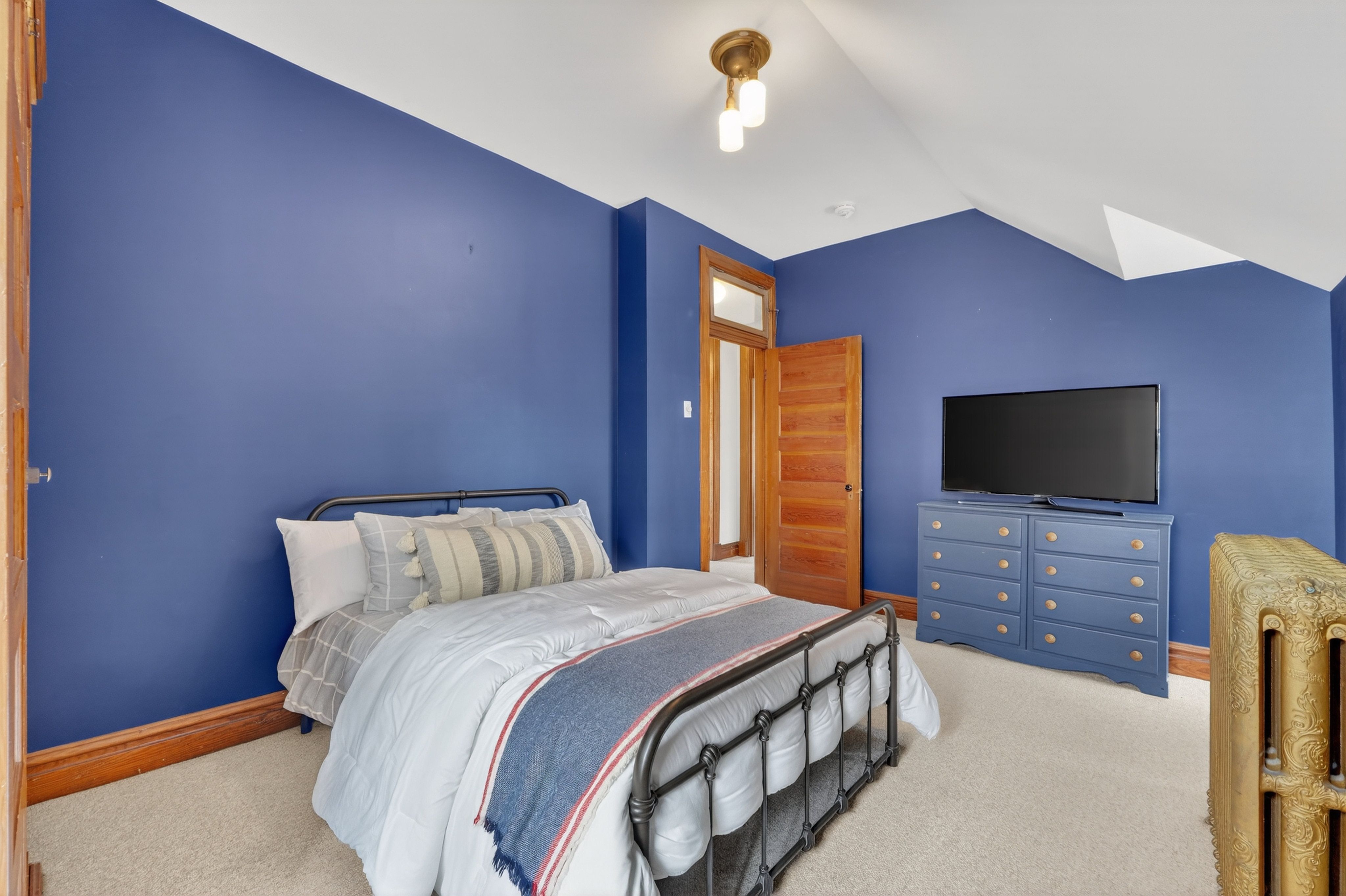  Timeless Elegance in Parkview Place