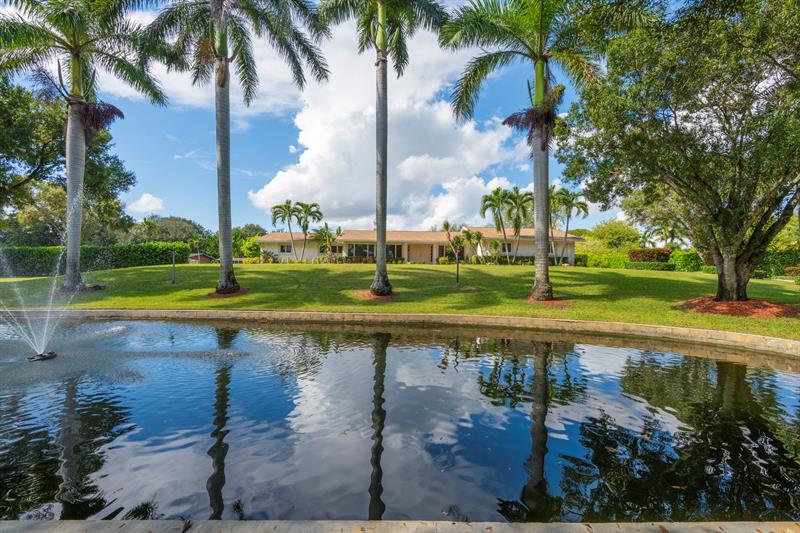 Parkland, Florida, 33067, United States, 5 Bedrooms Bedrooms, ,4 BathroomsBathrooms,Residential,For Sale,1990344