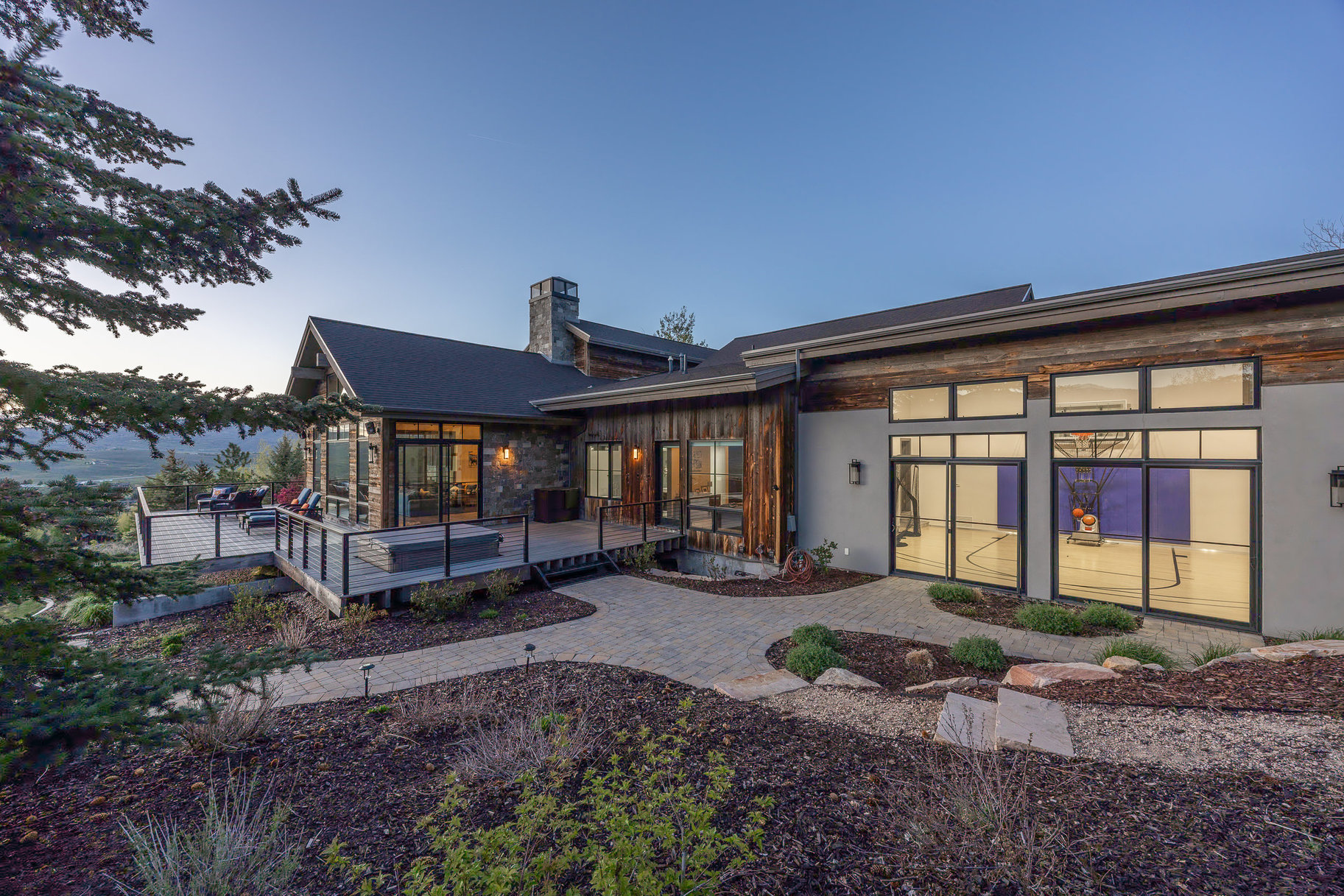  Framed by Panoramic Mountain Views with Access to Round Valley