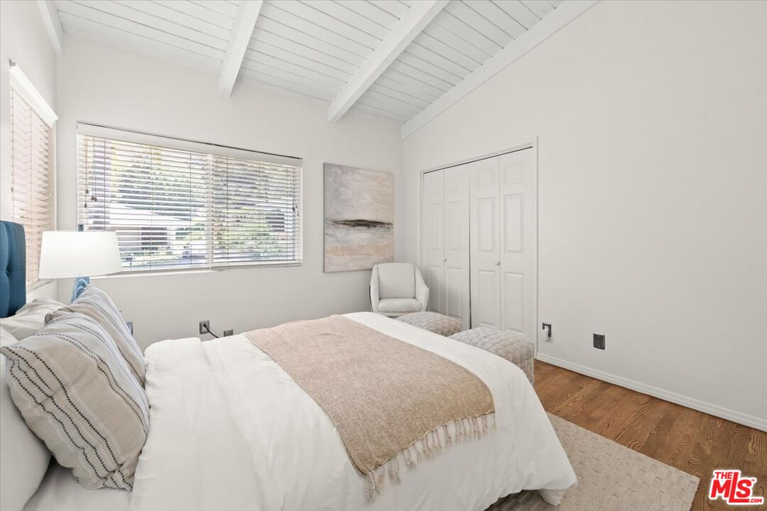 Los Angeles, California, 90049, United States, 3 Bedrooms Bedrooms, ,3 BathroomsBathrooms,Residential,For Sale,1908650