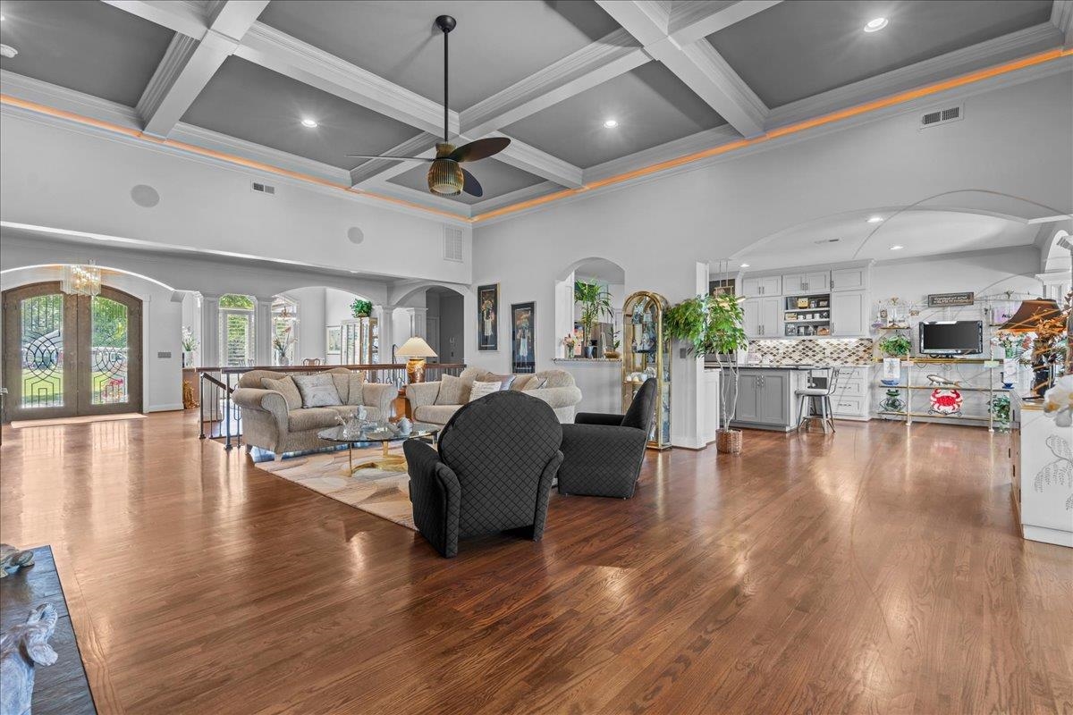 Chesnee, South Carolina, 29323, United States, 5 Bedrooms Bedrooms, ,5 BathroomsBathrooms,Residential,For Sale,1825436