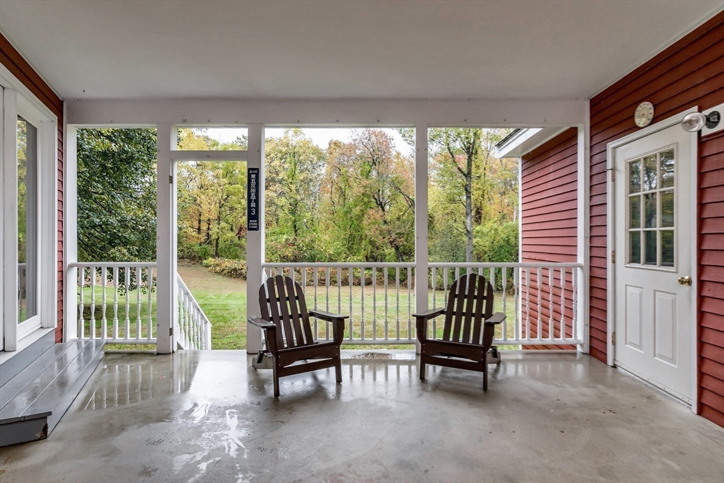 Dracut, Massachusetts, 01826, United States, 3 Bedrooms Bedrooms, ,2 BathroomsBathrooms,Residential,For Sale,1982385