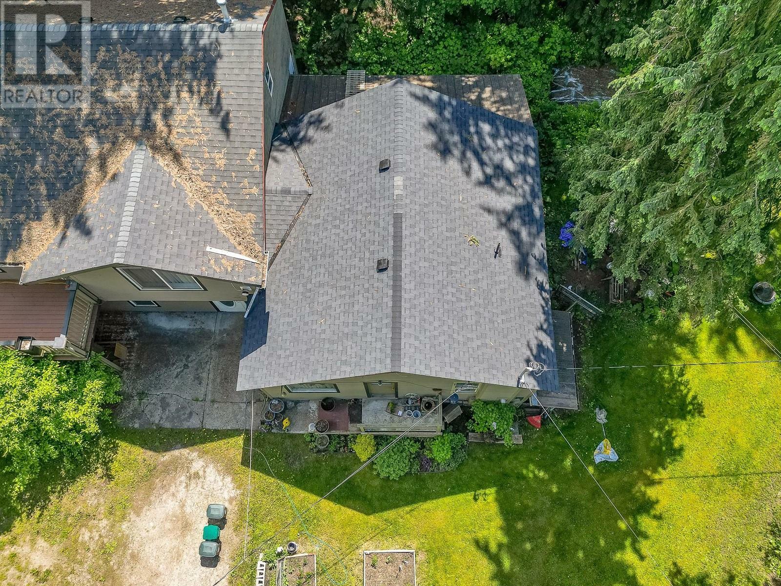 SALMON ARM, British Columbia, V1E 3C2, CA, 5 Bedrooms Bedrooms, ,3 BathroomsBathrooms,Residential,For Sale,1838319