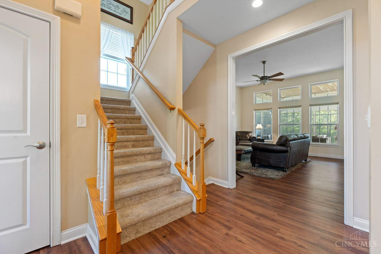 Hamilton Twp, Ohio, 45039, United States, 5 Bedrooms Bedrooms, ,4 BathroomsBathrooms,Residential,For Sale,1989607