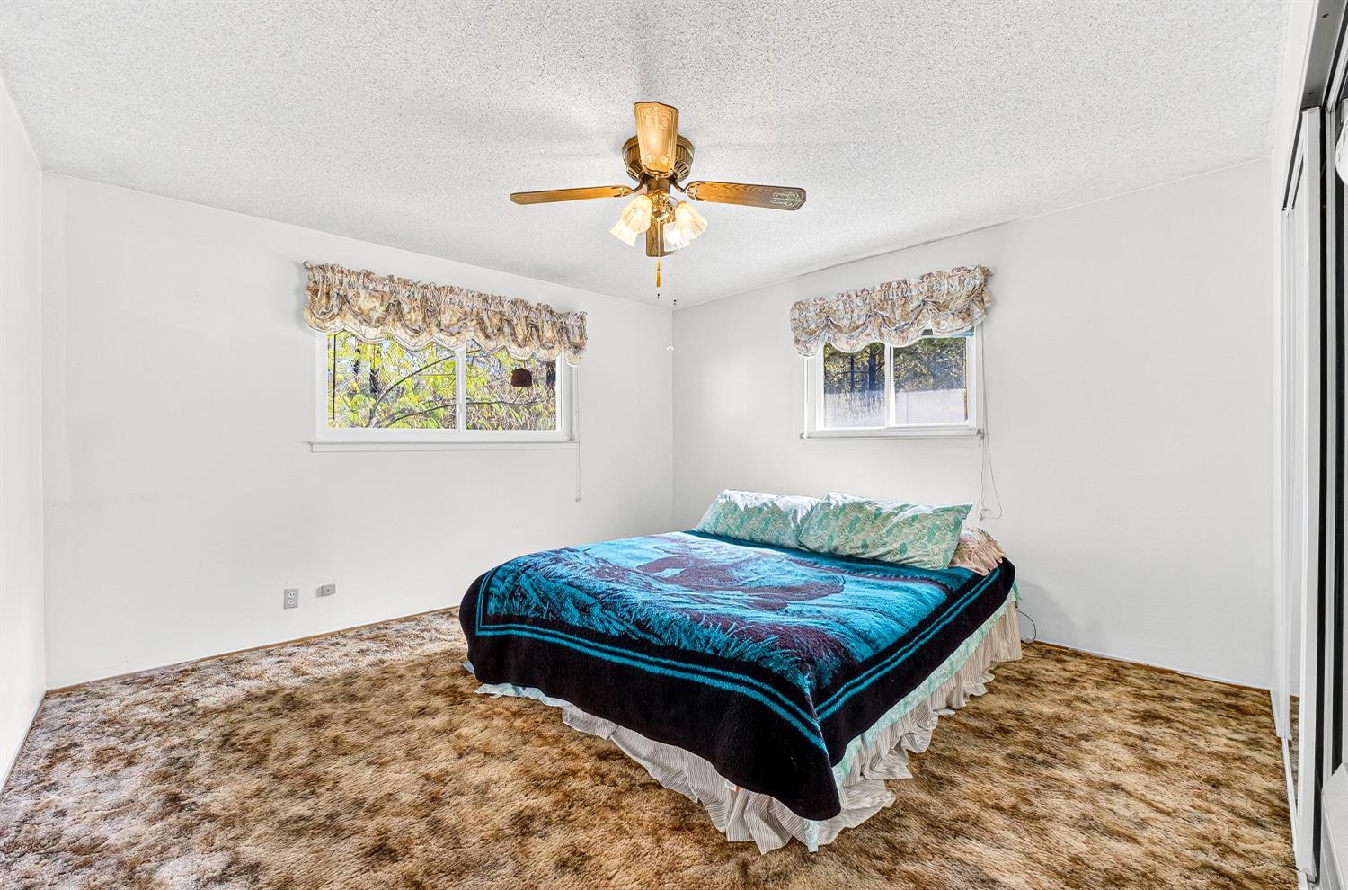 Colfax, California, 95713, United States, 3 Bedrooms Bedrooms, ,2 BathroomsBathrooms,Residential,For Sale,1987014