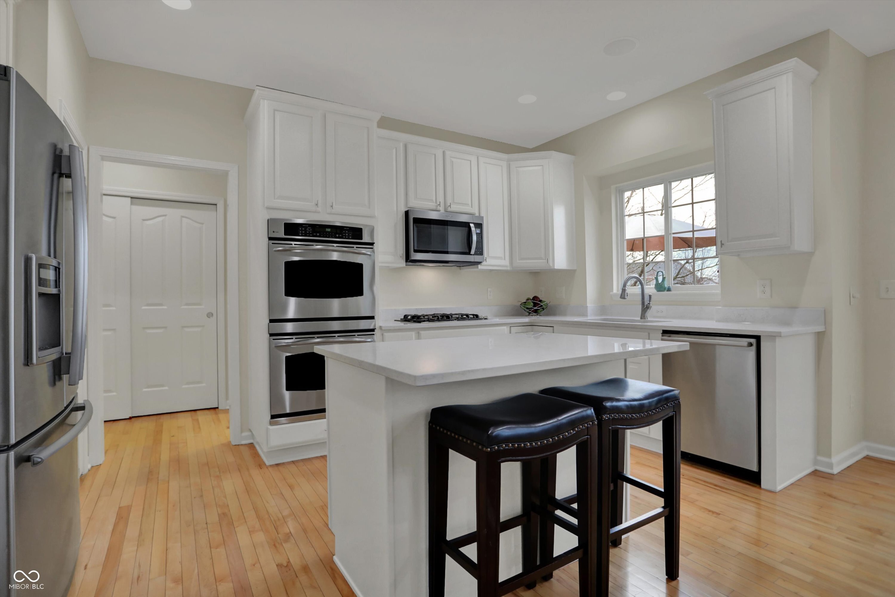 Zionsville, Indiana, 46077, United States, 4 Bedrooms Bedrooms, ,4 BathroomsBathrooms,Residential,For Sale,1880613