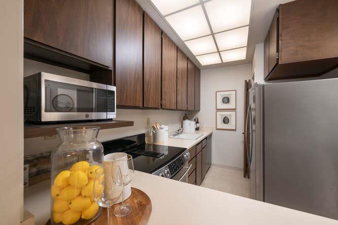 Burlingame, California, 94010, United States, 1 Bedroom Bedrooms, ,1 BathroomBathrooms,Residential,For Sale,1856313