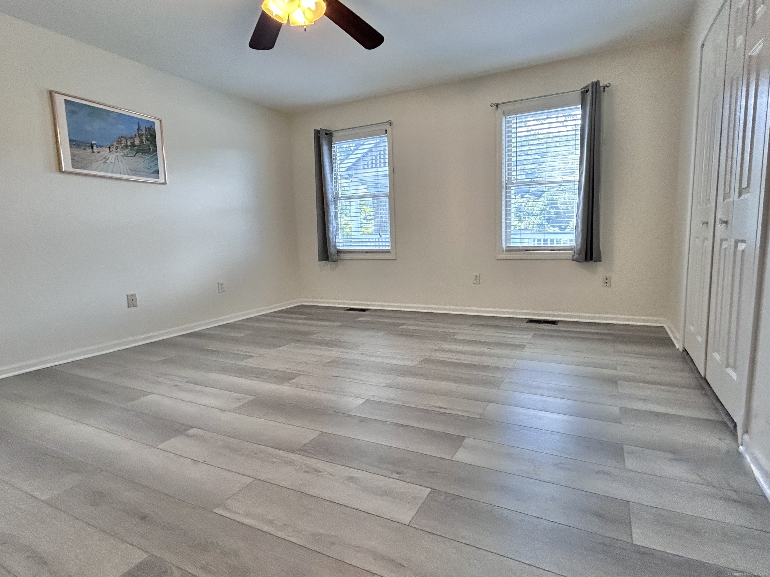 Seymour, Connecticut, 06483, United States, 3 Bedrooms Bedrooms, ,2 BathroomsBathrooms,Residential,For Sale,1933052
