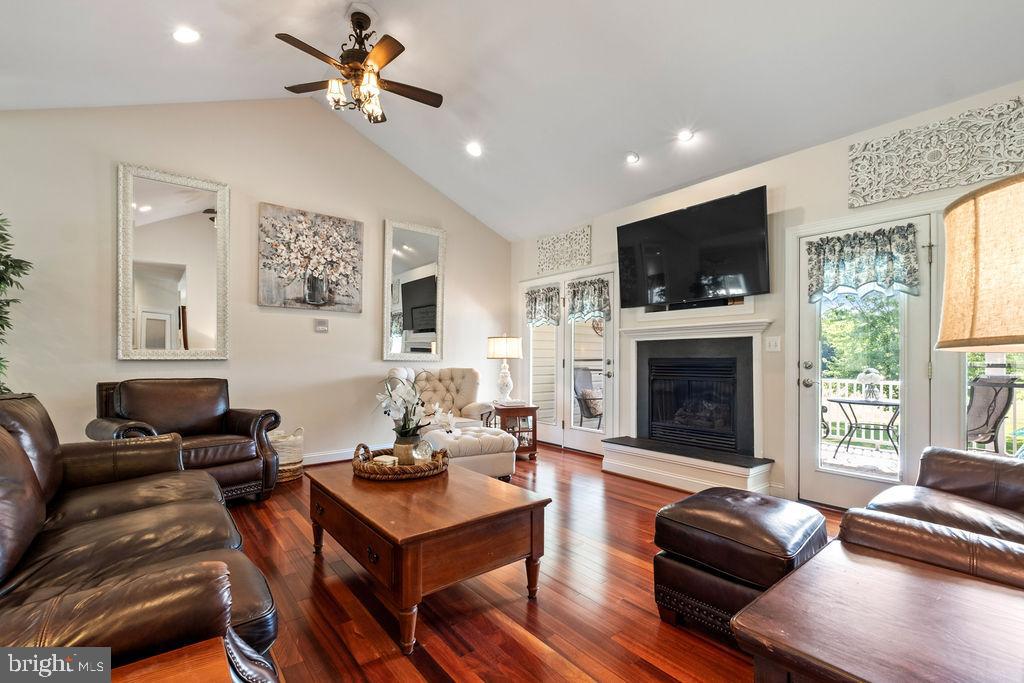 Spotsylvania, Virginia, 22551, United States, 4 Bedrooms Bedrooms, ,5 BathroomsBathrooms,Residential,For Sale,1910445