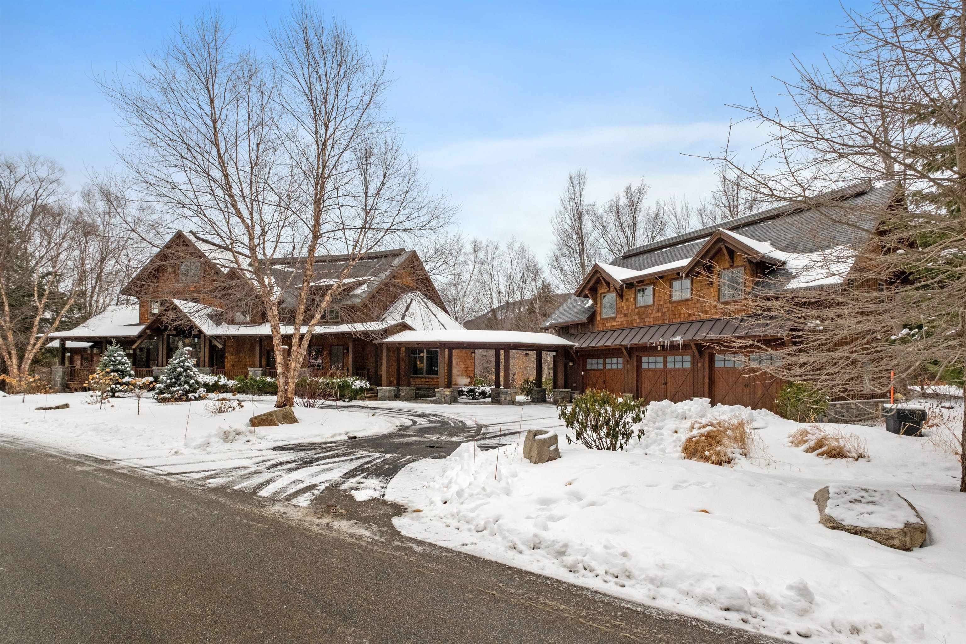 Lincoln, New Hampshire, 03251, United States, 7 Bedrooms Bedrooms, ,4 BathroomsBathrooms,Residential,For Sale,1983511