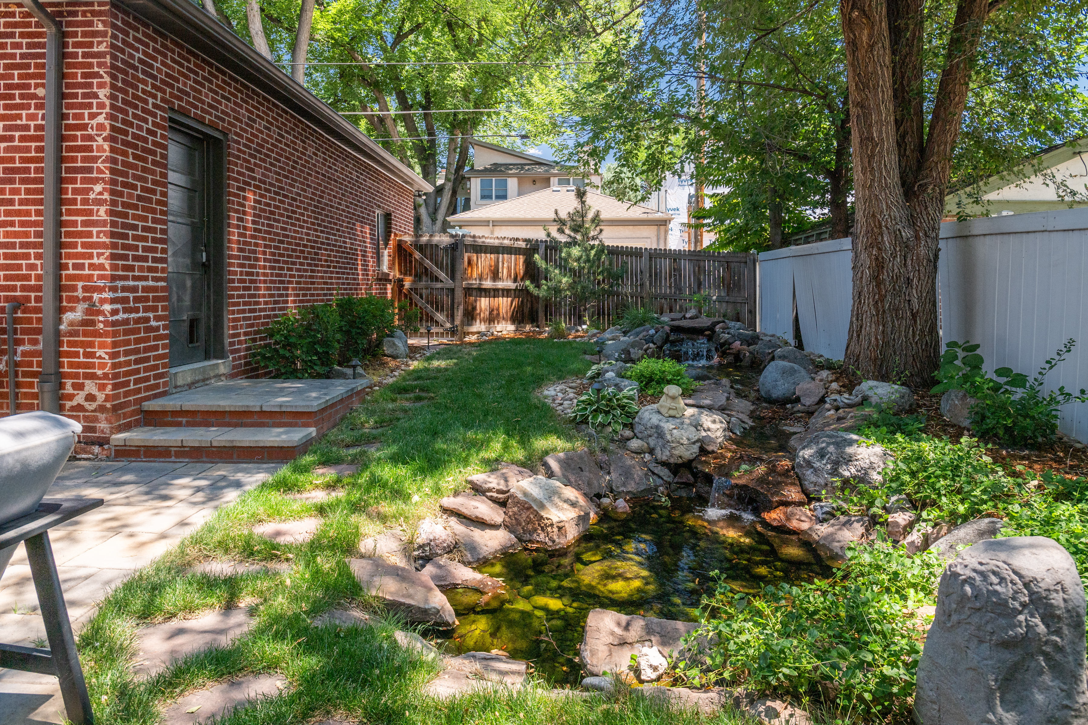  This Exceptional Home Delivers the Perfect Balance of Luxury and Comfort - 物件實景