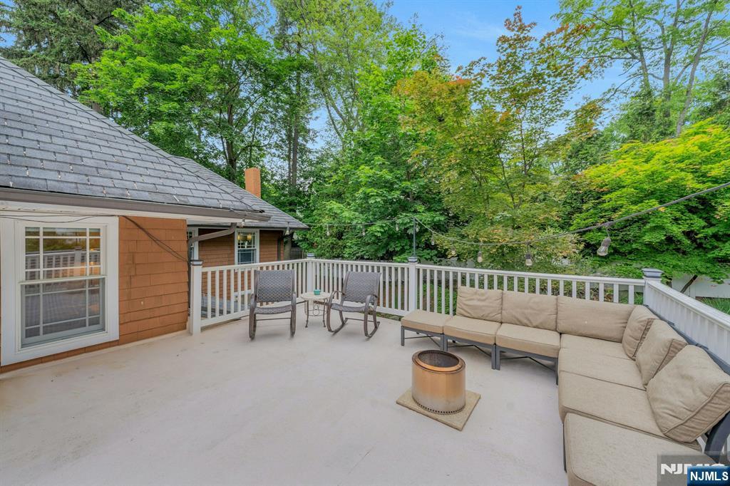 Ramsey, New Jersey, 07446, United States, 6 Bedrooms Bedrooms, ,5 BathroomsBathrooms,Residential,For Sale,1847263