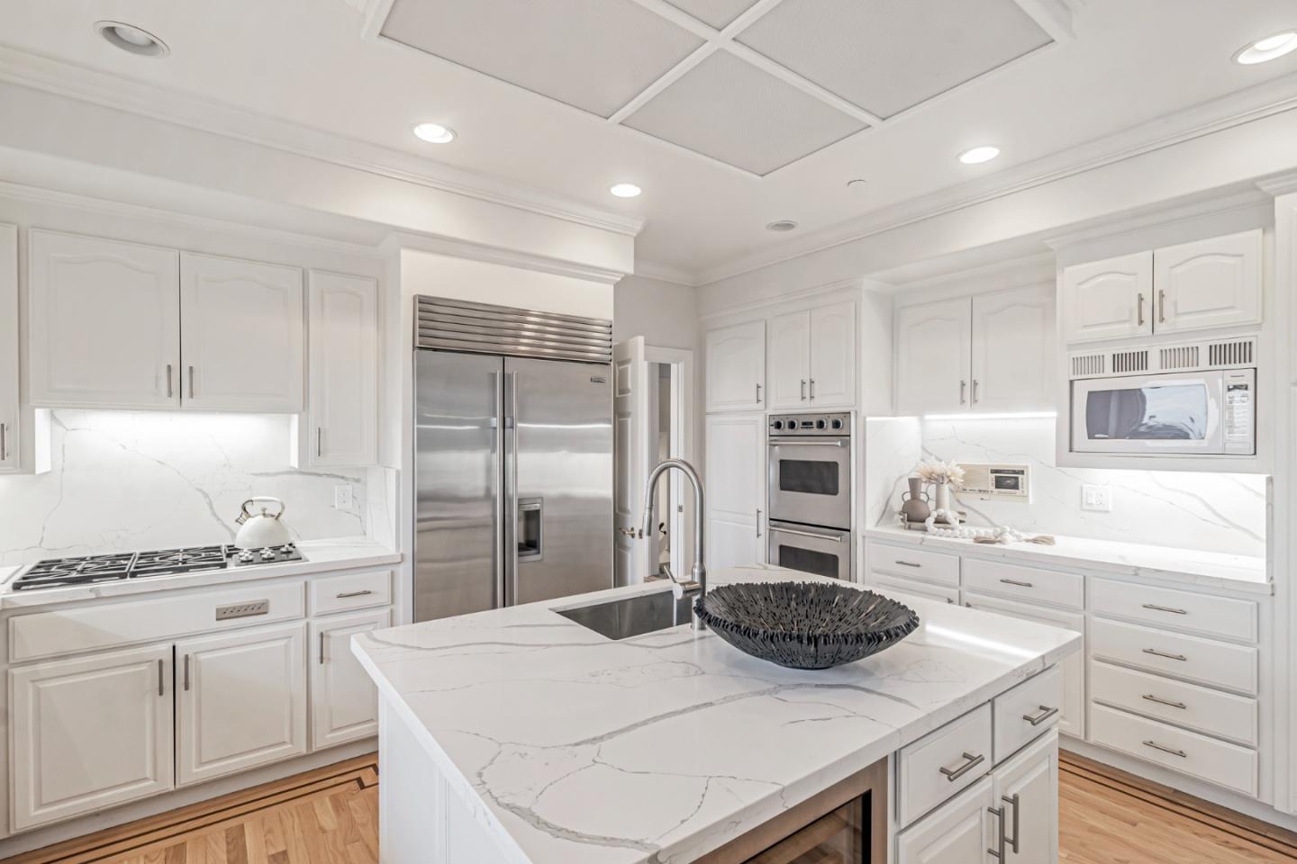 San Carlos, California, 94070, United States, 5 Bedrooms Bedrooms, ,5 BathroomsBathrooms,Residential,For Sale,1700172