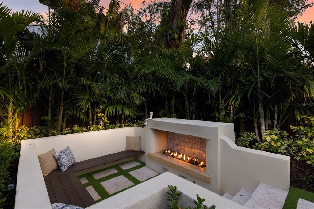 Sarasota, Florida, 34234, United States, 3 Bedrooms Bedrooms, ,3 BathroomsBathrooms,Residential,For Sale,1989538