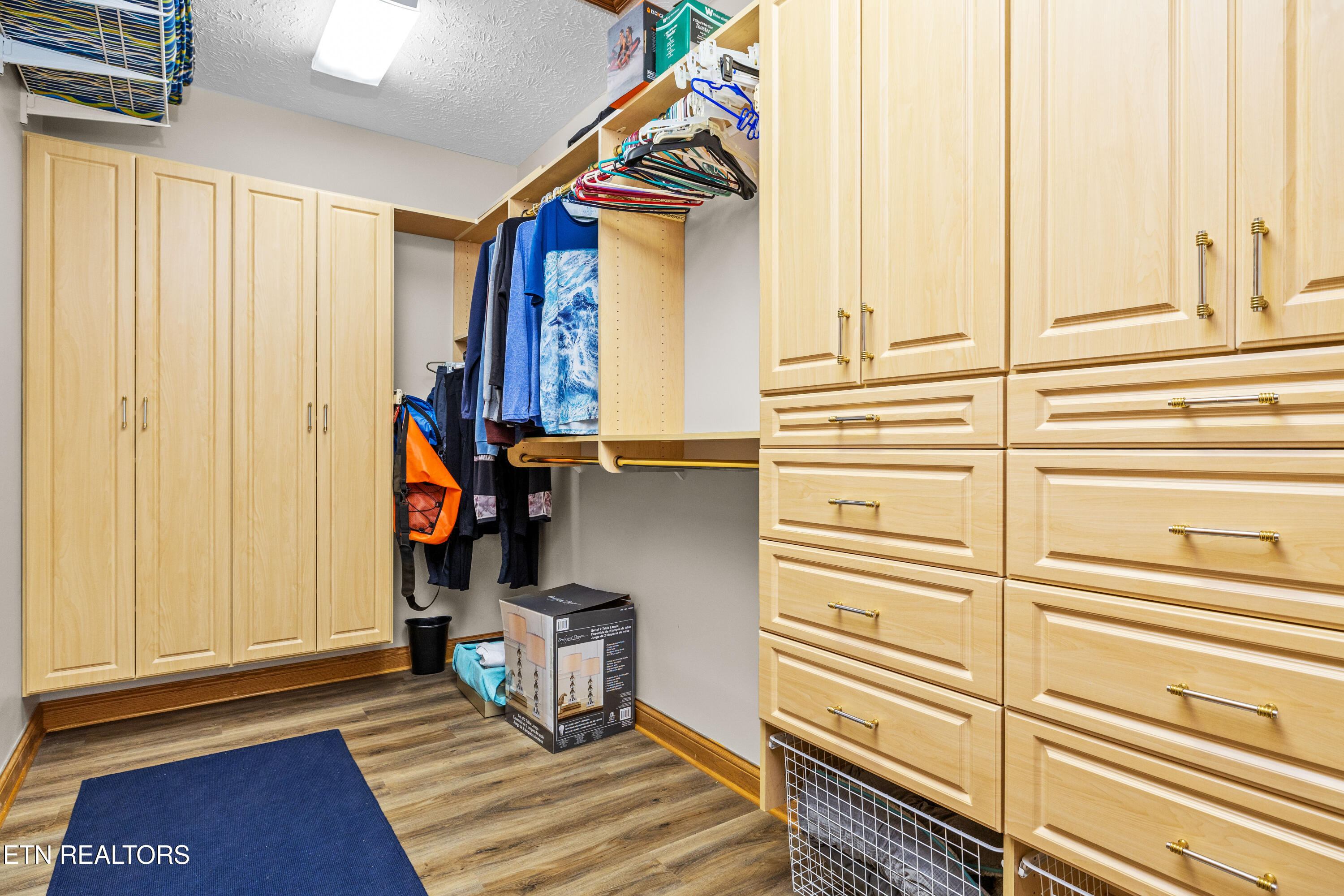 LaFollette, Tennessee, 37766, United States, 3 Bedrooms Bedrooms, ,4 BathroomsBathrooms,Residential,For Sale,1979718