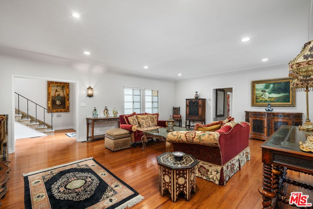 Los Angeles, California, 90027, United States, 4 Bedrooms Bedrooms, ,4 BathroomsBathrooms,Residential,For Sale,1898914